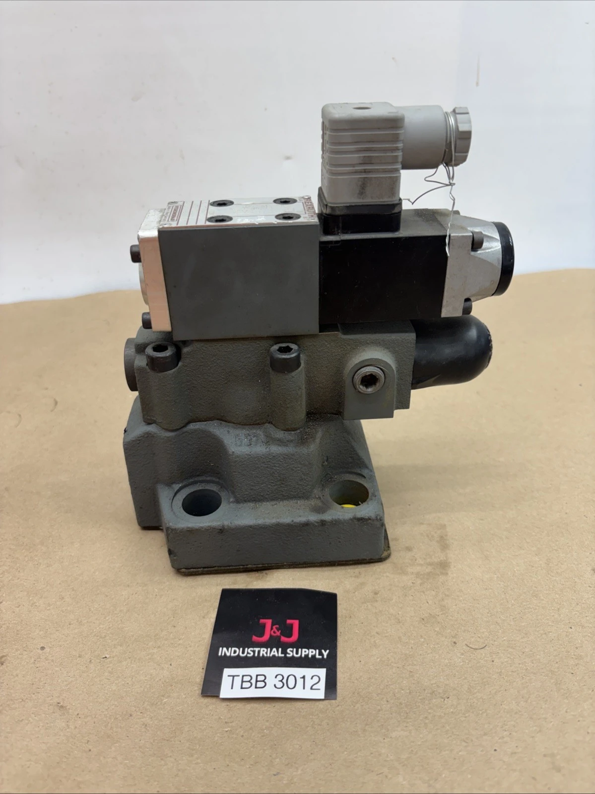 NEW Rexroth DBW 20 B2-31/315 UW120-60N9Z4
