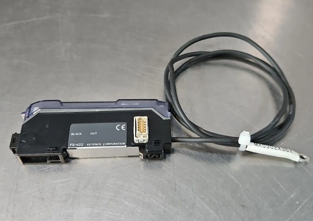 KEYENCE FS-V22RP OPTIC SENSOR NSMP. 3C-16
