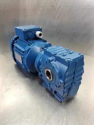 Used SEW Eurodrive SA47DRE90M4 Speed Reducers | Palmetto Automation #1154465