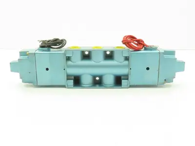 Skinner S4KKJAL4 Directional Control Valve 5-Way 3 Pos 120V 150 PSI 1/2" NPT