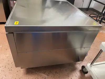 Used Beverage Air Used 36" Beverage-Air WTRCS36HC 2 Drawer Refrigerated Chef Base 115V - WO1 Chef Bases Illinois US | Falcon Restaurant Supply #1375221