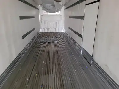USED 2002 UTILITY 48FT