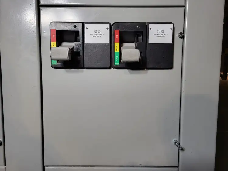 Used EATON HFD3015 Switchgears British Columbia CA | Lenmark #240427