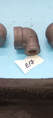 LOT OF 3 90  DEGREE black ELBOW reducer  STEEL 1"  X 1/2'