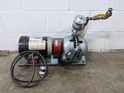 GAST 1/2 Hp Vacuum Pump