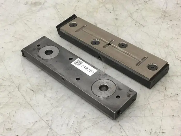 Used VAN DORN 338294 PAIR Injection Molding Parts | Ideal Machinery #663260
