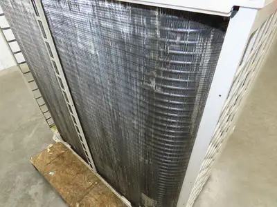 Daikin Coolant Water Chiller Temp Regulator 200/220V 3Ph 19kw HFC