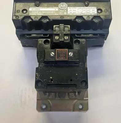 Used ALLEN-BRADLEY 702-D0D94 PLC Contactors Ohio US | Surplus Asset Holdings #1237772