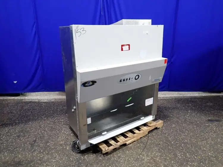 Used 2008 LABGARD NU425400 Biological Safety Cabinets Ohio US | HGR 24 #1064710