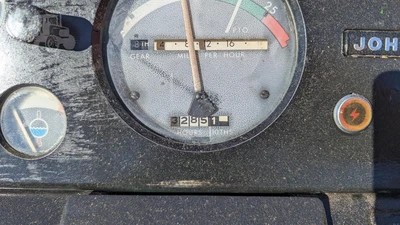 USED 1970 JOHN DEERE 2520