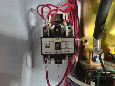 Model 6 Motor Control Center MCC Section, 600V, 3PH, 1200A Bus