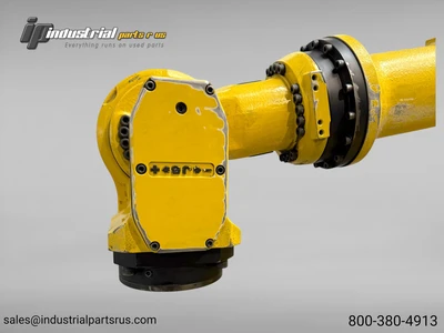 USED FANUC R-2000IB