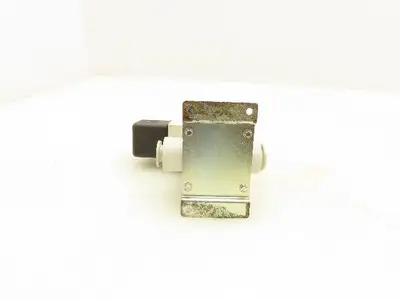 SMC VX230HZ3A 2-Way Solenoid Valve NC 24VDC Coil 3/8" Push Connect Lot of 5