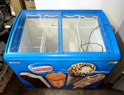 72-0466 AHT Rio S 100 Self Contained Chest Freezer