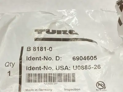 USED TURCK FIELD WIREABLE CONNECTOR FEMALE M12 8-PIN U0885-26