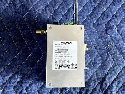 Moxa Industrial Wireless Converter 802.11a/b/g, AWK-1121