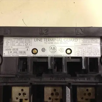 USED ALLEN BRADLEY 1494V-DS30 SER A