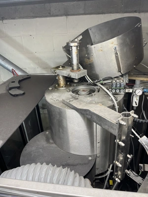 Kompass Single Head Capper Type TP 459