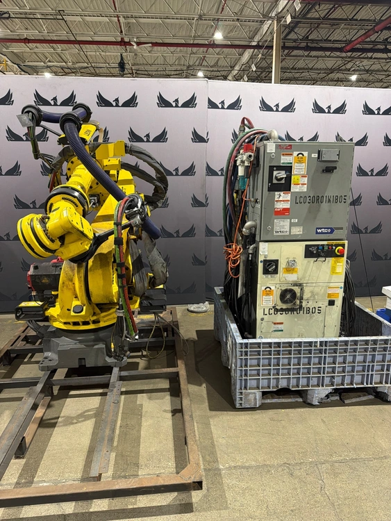 Used 2016 FANUC R-2000IB/210F + R30IB Robots Michigan US | iGAM Industrial Marketplace #927888