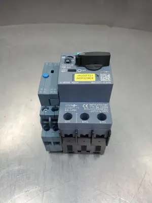 SIEMENS 3RV20111CA10 Contactor w/3RV29211M Module. 4C50