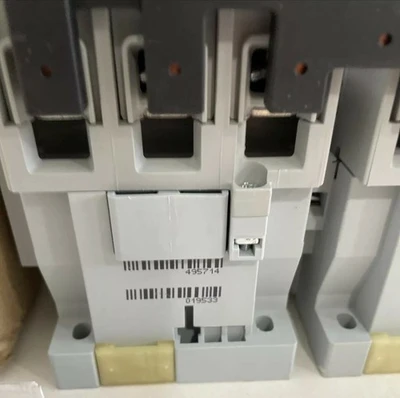 NEW Allen-Bradley 104S-C72D210C
