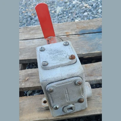 Used CROUSE-HINDS AFUR1 M85 Conveyor Parts British Columbia CA | Savona Equipment LTD #1418528