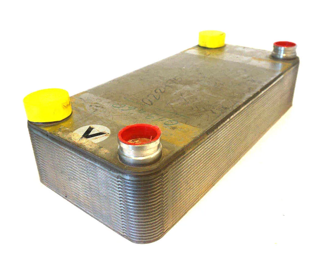NEW HEAT EXCHANGER 22 PLATE 20 1/2'' X 9 1/2'' MALE/FEMALE THREAD