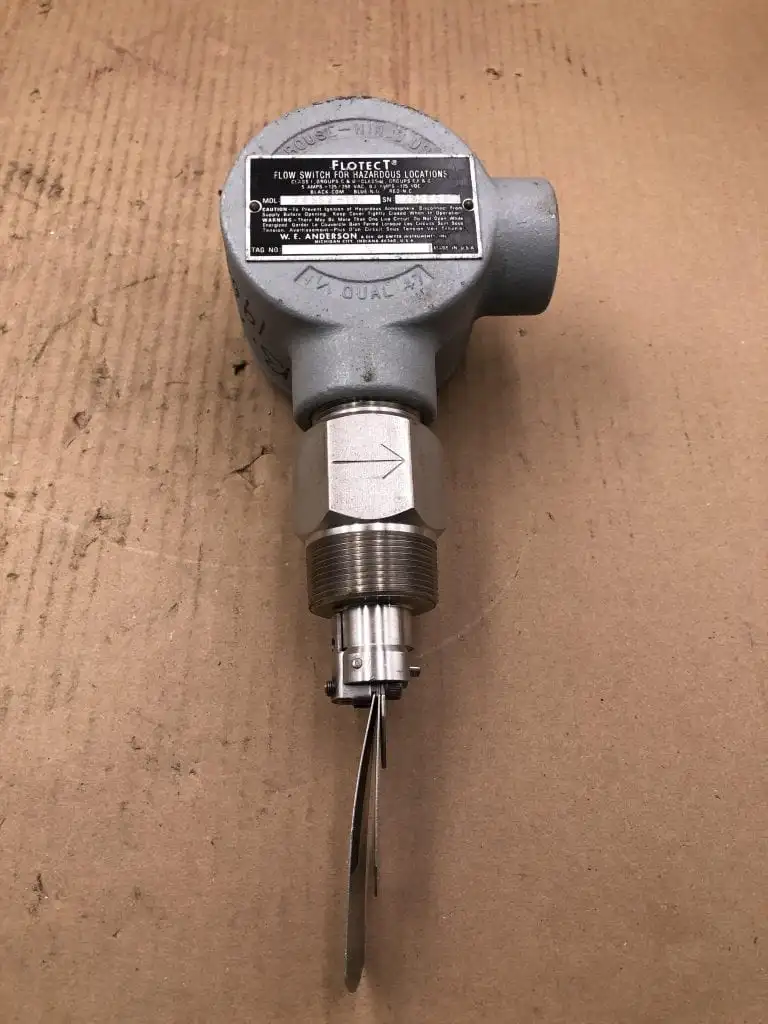 FLOTECT V4SS2-TRI Flow Switch for Hazardous Locations 5A 125/250VAC 125VDC 0.3A
