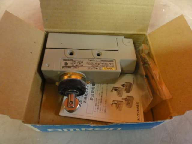 NEW OMRON ZE-N22-2SOE2