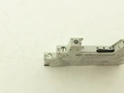 Allen-Bradley 700-HLT1Z Terminal Block Relay 700-TBR24 Ser A 24V Coil Lot of 9