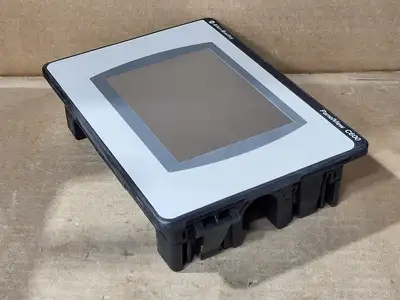 USED ALLEN-BRADLEY 2711C-T6M