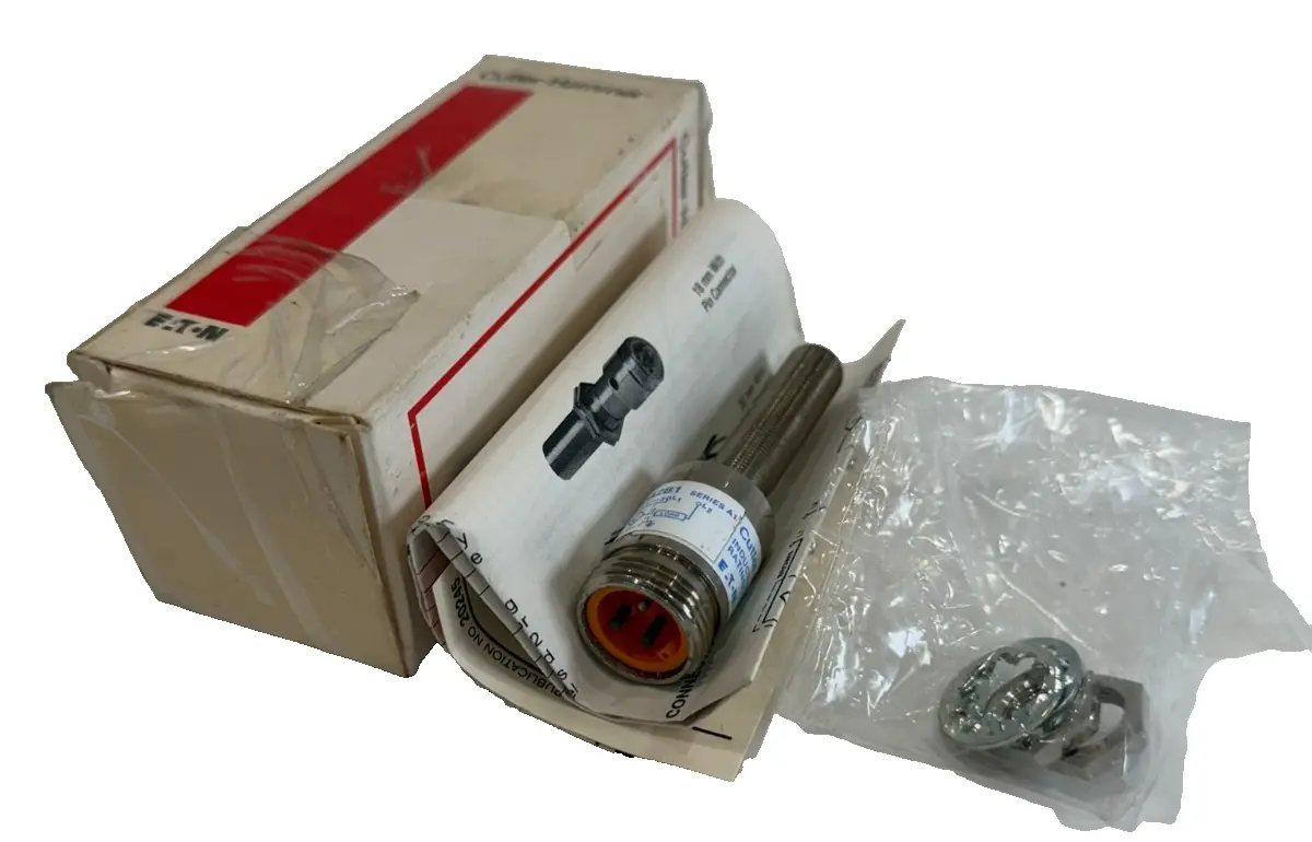 NEW CUTLER HAMMER E57MAL12 A2B1 PROXIMITY TUBULAR SENSOR