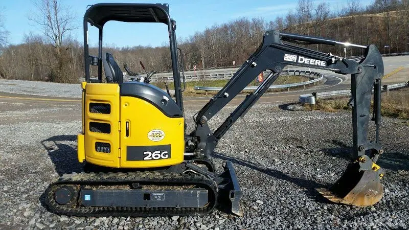 USED 2016 Deere 26G