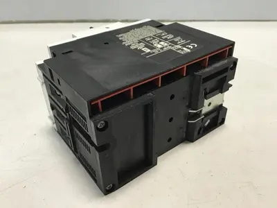 USED SIEMENS 3VU1600-0MP00