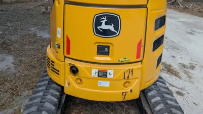 USED 2022 Deere 26G