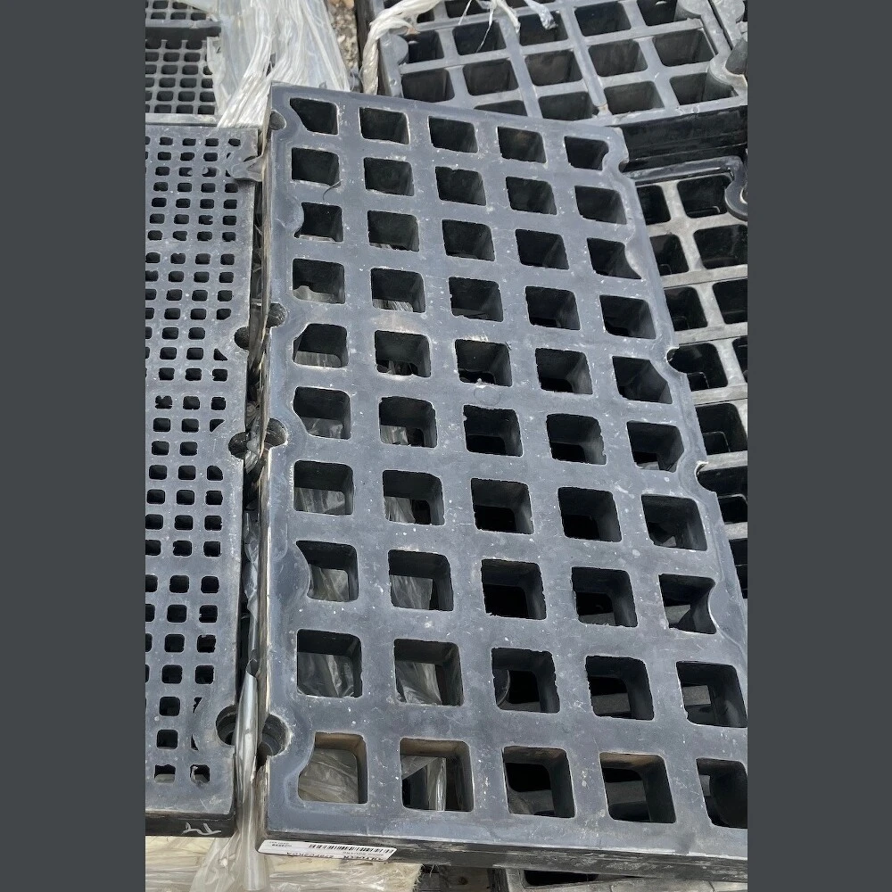 Unused 40mm Polyurethane Screen Panels