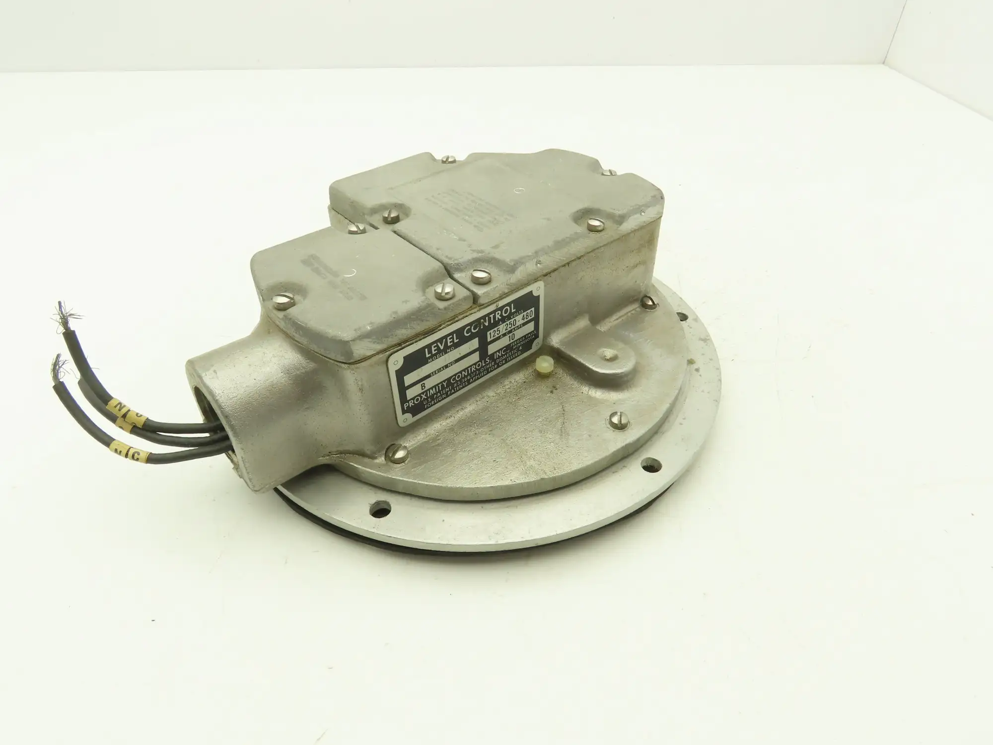 Proximity Controls P F D14 A Level Control 125/250-480V 10A