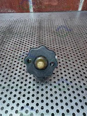 USED ITT / GRINNELL 316L STAINLESS STEEL DIAPHRAGM VALVE W/ 1/2" SANITARY FITTING