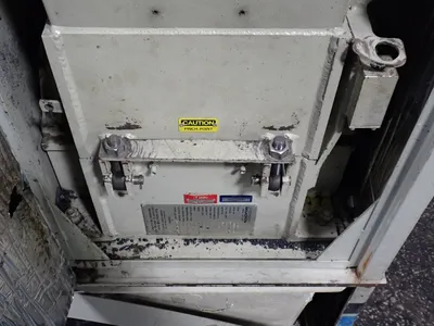USED CINCINNATI MILACRON CM0912
