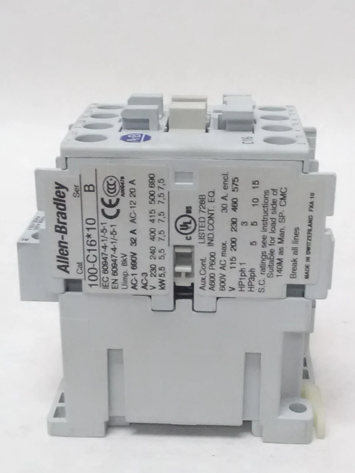 NEW Allen-Bradley 100-C09D10
