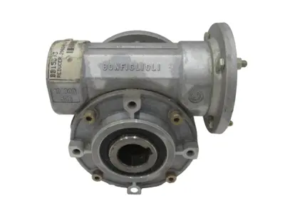 NEW BONFIGLIOLI VF49 F1 P63B14 GEARBOX REDUCER VF49