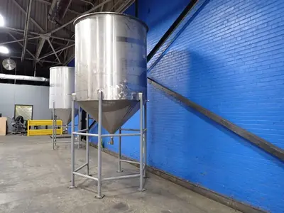 1667 Gallons S/s Tank