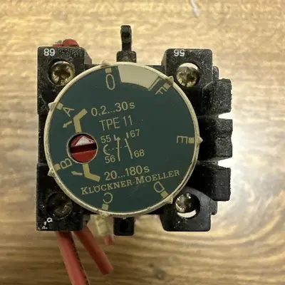 USED MOELLER DIL R22