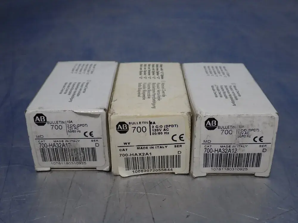 NEW ALLEN BRADLEY 700HA32A1