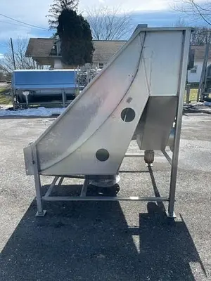 USED TRI-BERRY STATIONARY PRODUCT / WASTE WATER DEWATERING SCREEN 60" WIDE