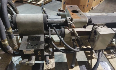 CINCINNATI MILACRON INJECTION UNIT Fits VST 33 TON MOLDING MACHINE  1.29