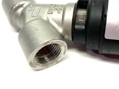 USED ASCO ANGLE BODY 2/2-WAY MOTORIZED PISTON VALVE, 1/2" NORMALLY CLOSED