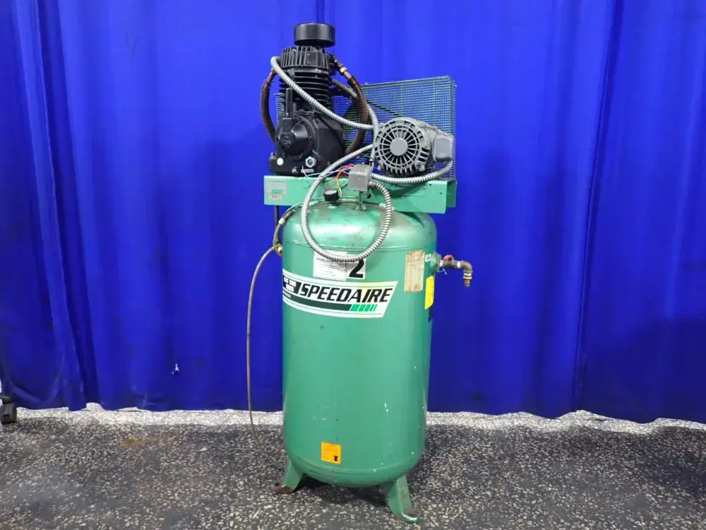 Used SPEEDAIRE 5F5652 Lubricated Reciprocating Air Compressors Ohio US | HGR 24 #916949