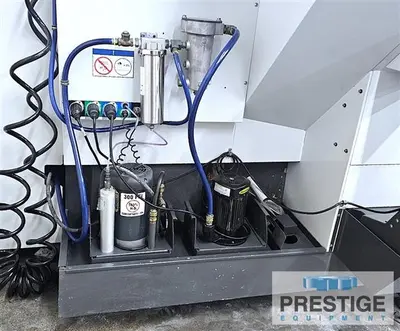 USED 2017 HAAS UMC-750SS 5-AXIS