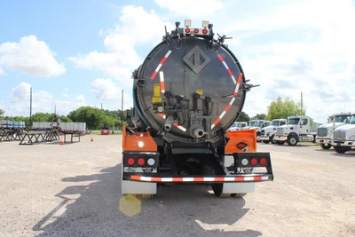 Used 2020 INTERNATIONAL MV Septic/Sewer/Vacuum Trucks Texas US | Roll Off Truck World #1491776